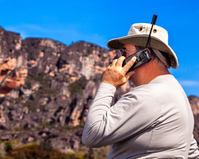 Communication Strategies for Preppers in Wilderness Scenarios